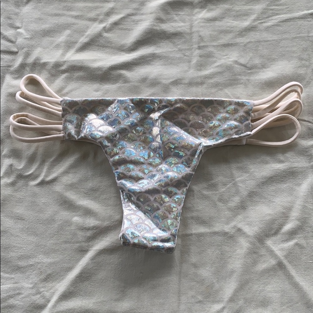 ❌SOLD❌Kalokini Waimanu Iridescent Mermaid Bikini